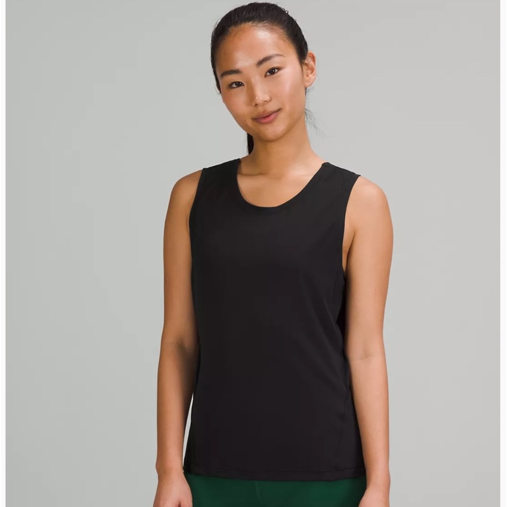 Lululemon Nulu back-twist yoga tank top